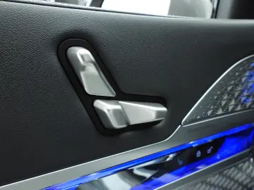 BMW 750 7 Serie 750e xDrive   LED   Leder   HUD   Ac