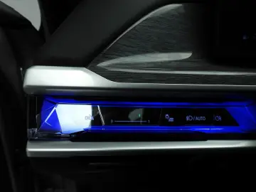 BMW 750 7 Serie 750e xDrive   LED   Leder   HUD   Ac