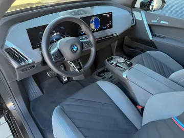 BMW iX 60 xDrive M Sport Integral 2-Achs Pano B&W
