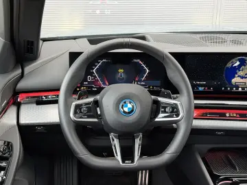 BMW 550e Tour. xDrive M Sport Pro Sitzbelüftung Pano