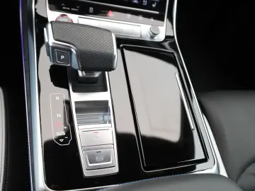 AUDI RSQ8 4.0 TFSI quattro  Individual  UPE 200.747€