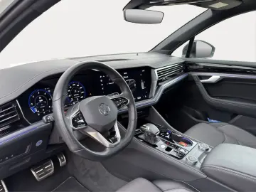 VW Touareg 3.0 TDI 210 kW 4Motion R-Line 23  Pano