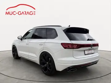 VW Touareg 3.0 TDI 210 kW 4Motion R-Line 23  Pano