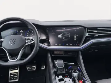 VW Touareg 3.0 TDI 210 kW 4Motion R-Line 23  Pano