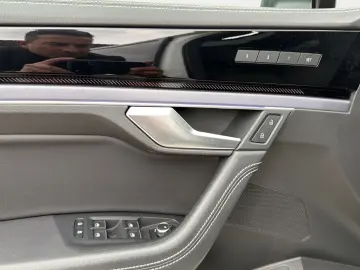 VW Touareg 3.0 TDI 210 kW 4Motion R-Line 23  Pano