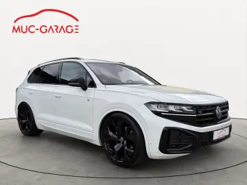 VW Touareg 3.0 TDI 210 kW 4Motion R-Line 23  Pano