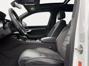 VW Touareg 3.0 TDI 210 kW 4Motion R-Line 23  Pano
