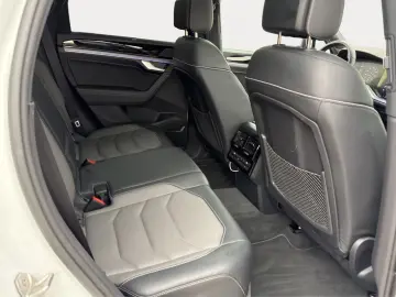 VW Touareg 3.0 TDI 210 kW 4Motion R-Line 23  Pano