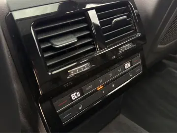 VW Touareg 3.0 TDI 210 kW 4Motion R-Line 23  Pano