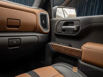 CHEVROLET Silverado High Country 6.2 V8 4WD Pano Bose Tow
