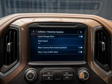 CHEVROLET Silverado High Country 6.2 V8 4WD Pano Bose Tow