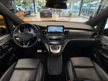 MERCEDES-BENZ V300 Avantgarde Edition Lang 4Matic AM…