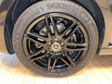 MERCEDES-BENZ V300 Avantgarde Edition Lang 4Matic AM…
