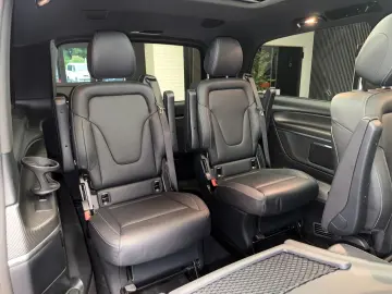 MERCEDES-BENZ V300 Avantgarde Edition Lang 4Matic AM…