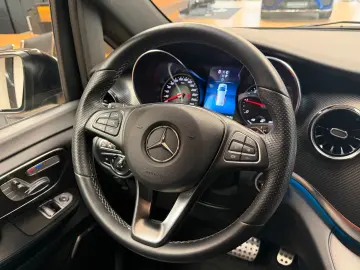 MERCEDES-BENZ V300 Avantgarde Edition Lang 4Matic AM…