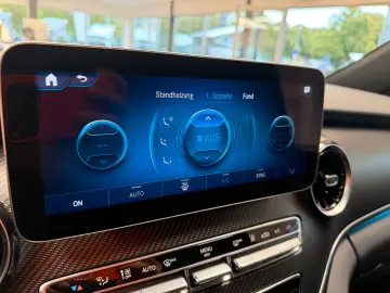 MERCEDES-BENZ V300 Avantgarde Edition Lang 4Matic AM…