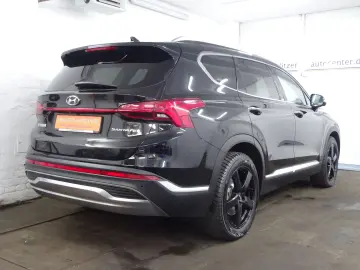 HYUNDAI Santa Fe 2.2 CRDi Prime DCT ACC AHK Pano 360 LED