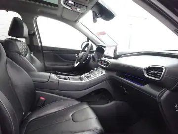 HYUNDAI Santa Fe 2.2 CRDi Prime DCT ACC AHK Pano 360 LED