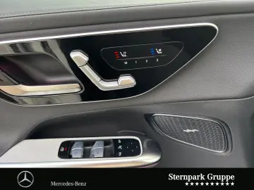 MERCEDES-BENZ GLC 300 de 4M AMG  AHK Pano 360  Night Memory