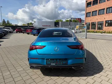 MERCEDES-BENZ CLA 200 d AMG MBUX Pano Night Rcam Ambi