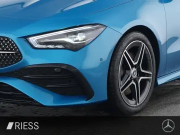 MERCEDES-BENZ CLA 200 d AMG Sport Night LED Pano W-P…