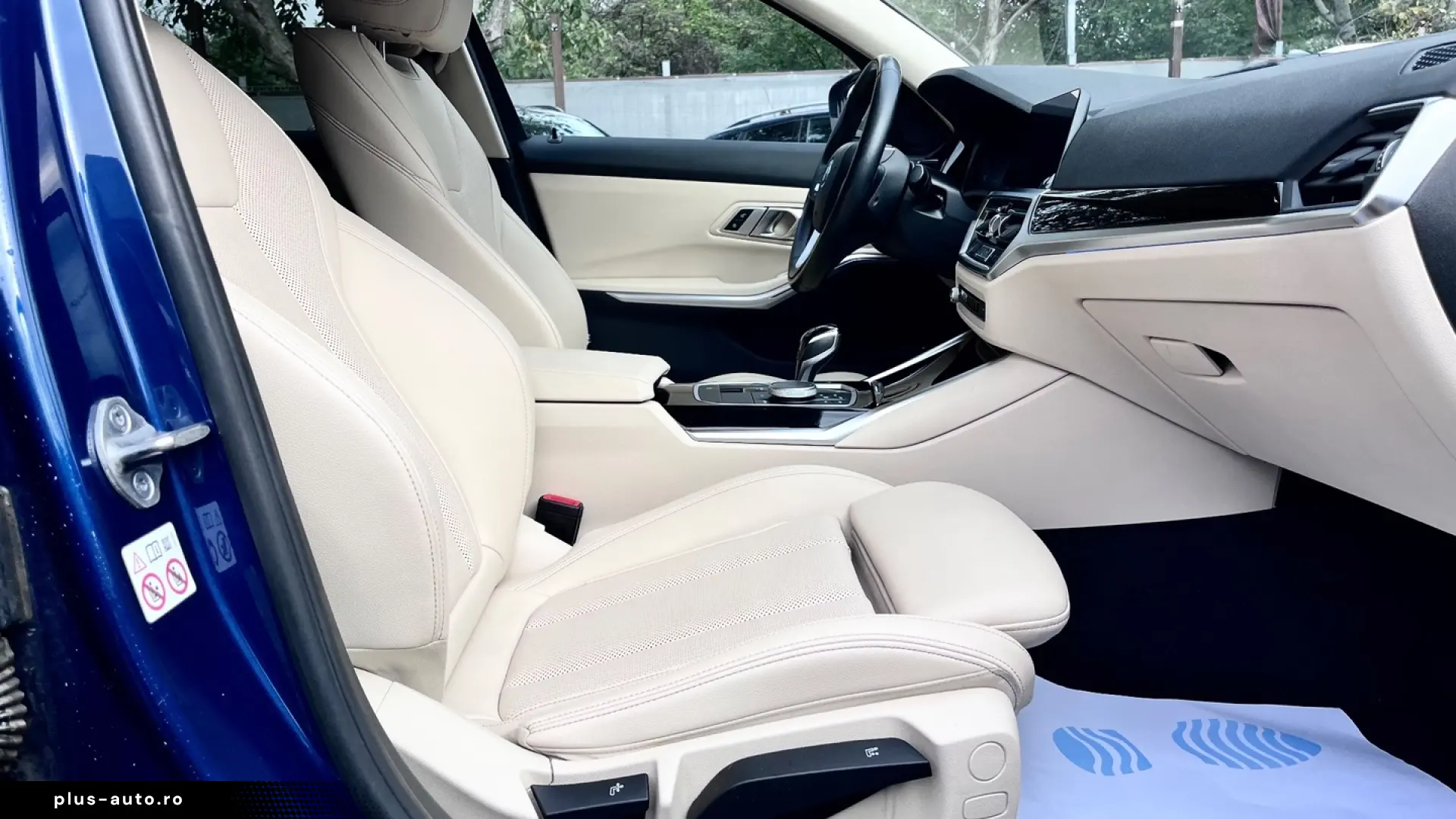 BMW Seria 3 330e Aut. Luxury Line PLugin Hybrid