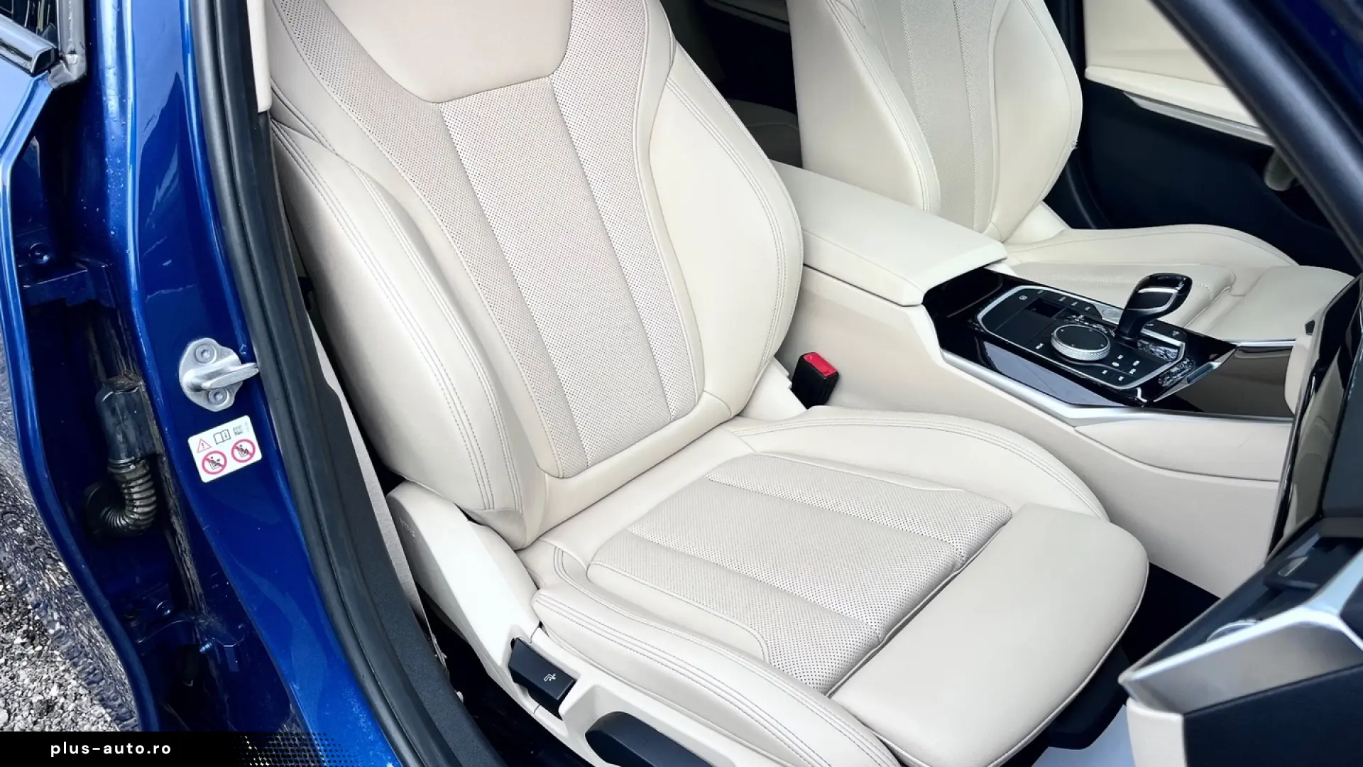BMW Seria 3 330e Aut. Luxury Line PLugin Hybrid