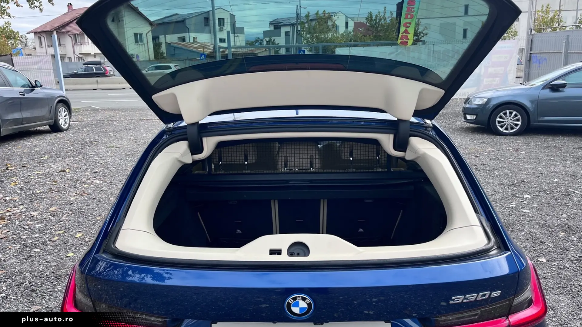 BMW Seria 3 330e Aut. Luxury Line PLugin Hybrid