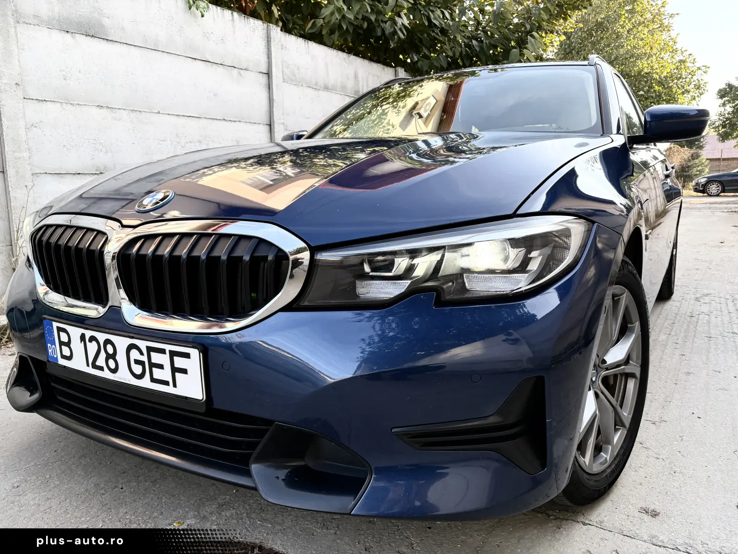 BMW Seria 3 330e Aut. Luxury Line Plug-in Hybrid (PHEV)