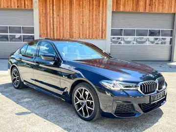 BMW 530e xDrive M Sportpaket Glasdach AHK HeadUp 19