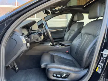 BMW 530e xDrive M Sportpaket Glasdach AHK HeadUp 19