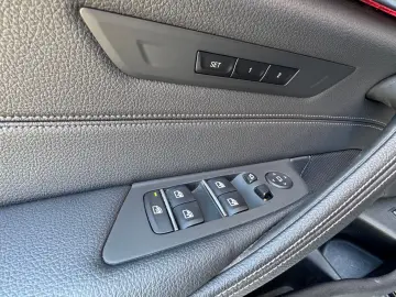 BMW 530e xDrive M Sportpaket Glasdach AHK HeadUp 19