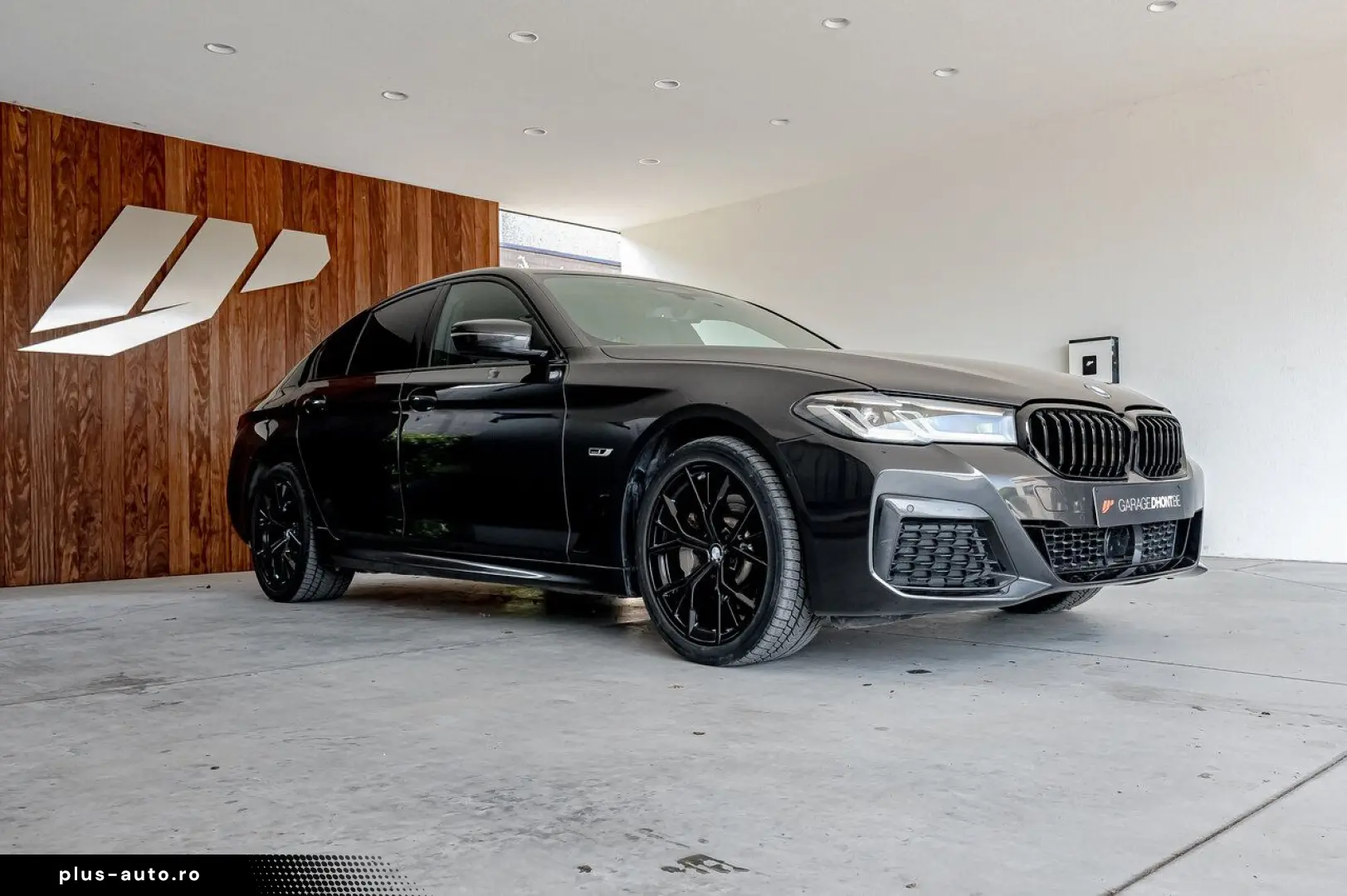 BMW 530 e  M pack  open dak  Harman Kardon  Head-up