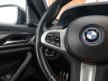 BMW 530 e  M pack  open dak  Harman Kardon  Head-up