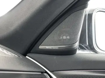 BMW 530 e  M pack  open dak  Harman Kardon  Head-up