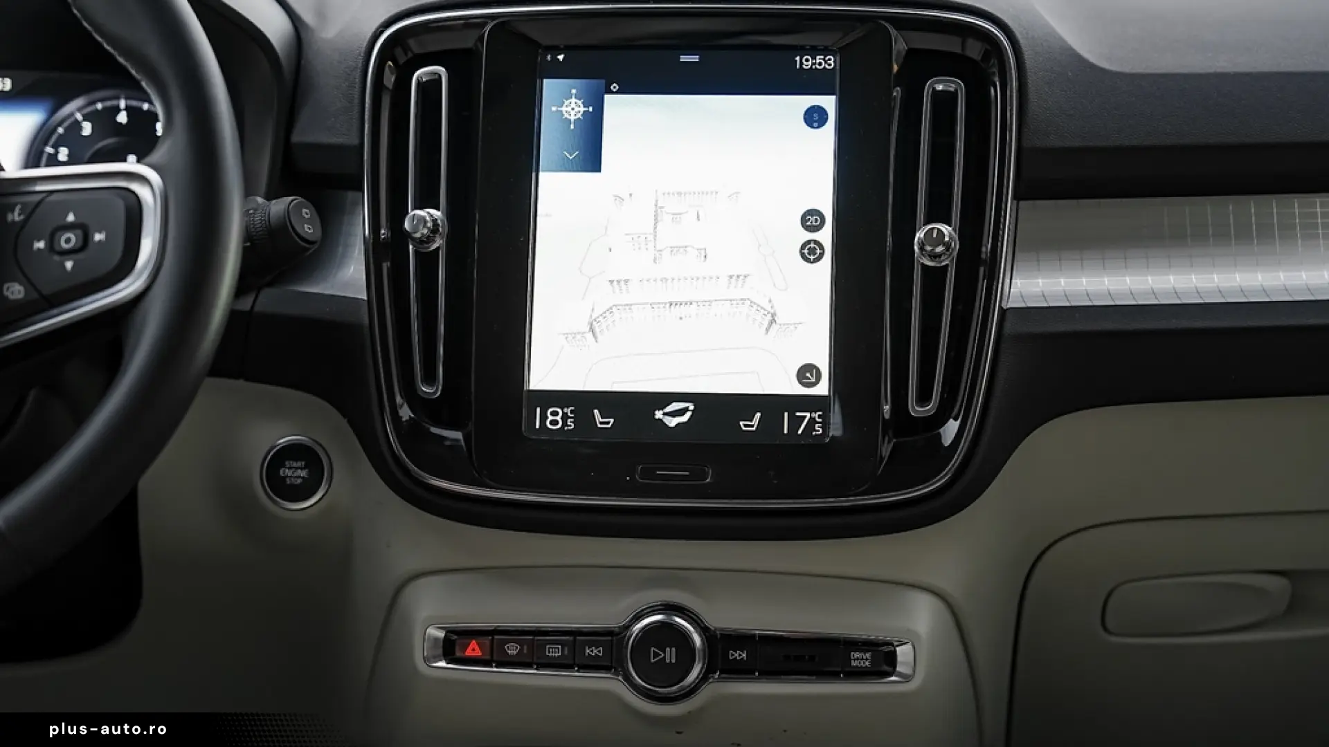 Volvo XC 40 B4 B AWD DKG Momentum Pro