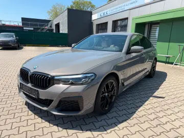 BMW 530e M Sport Shadow Line Harman kardon LED 19