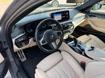 BMW 530e M Sport Shadow Line Harman kardon LED 19