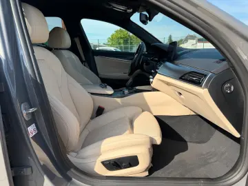 BMW 530e M Sport Shadow Line Harman kardon LED 19