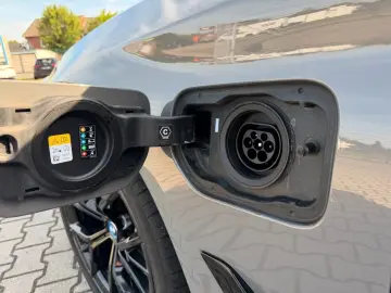 BMW 530e M Sport Shadow Line Harman kardon LED 19