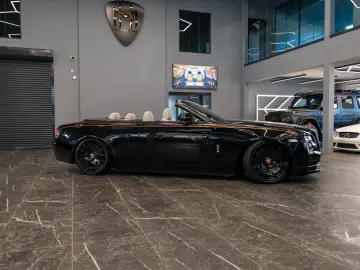ROLLS ROYCE Dawn Black Badge