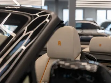 ROLLS ROYCE Dawn Black Badge