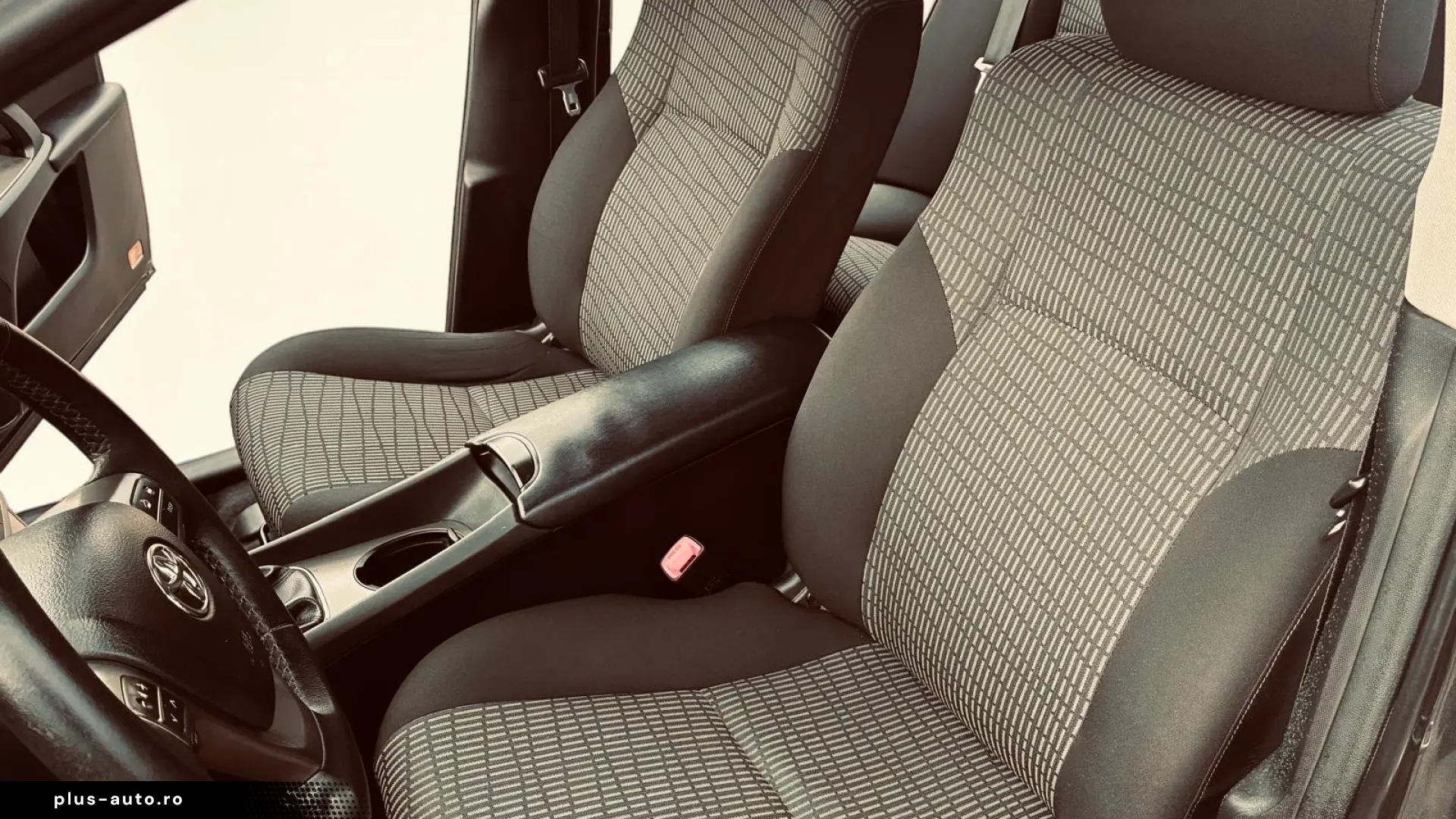 Toyota Avensis Kombi 1.6 MPI