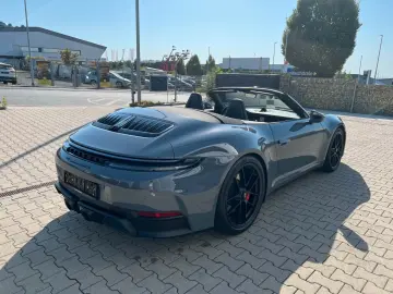 Porsche  Carrera 4 GTS T-Hybrid Cabrio