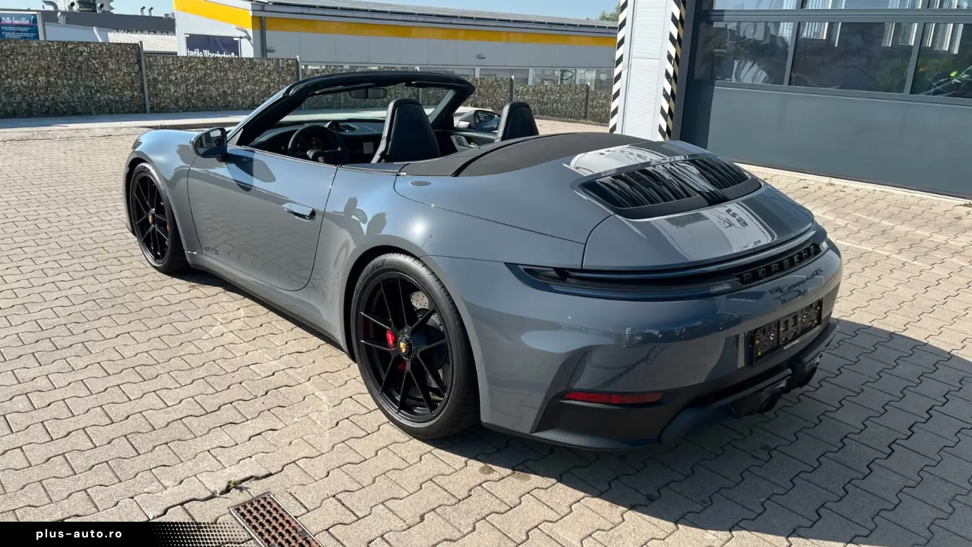 Porsche  Carrera 4 GTS T-Hybrid Cabrio