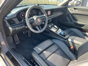 Porsche  Carrera 4 GTS T-Hybrid Cabrio