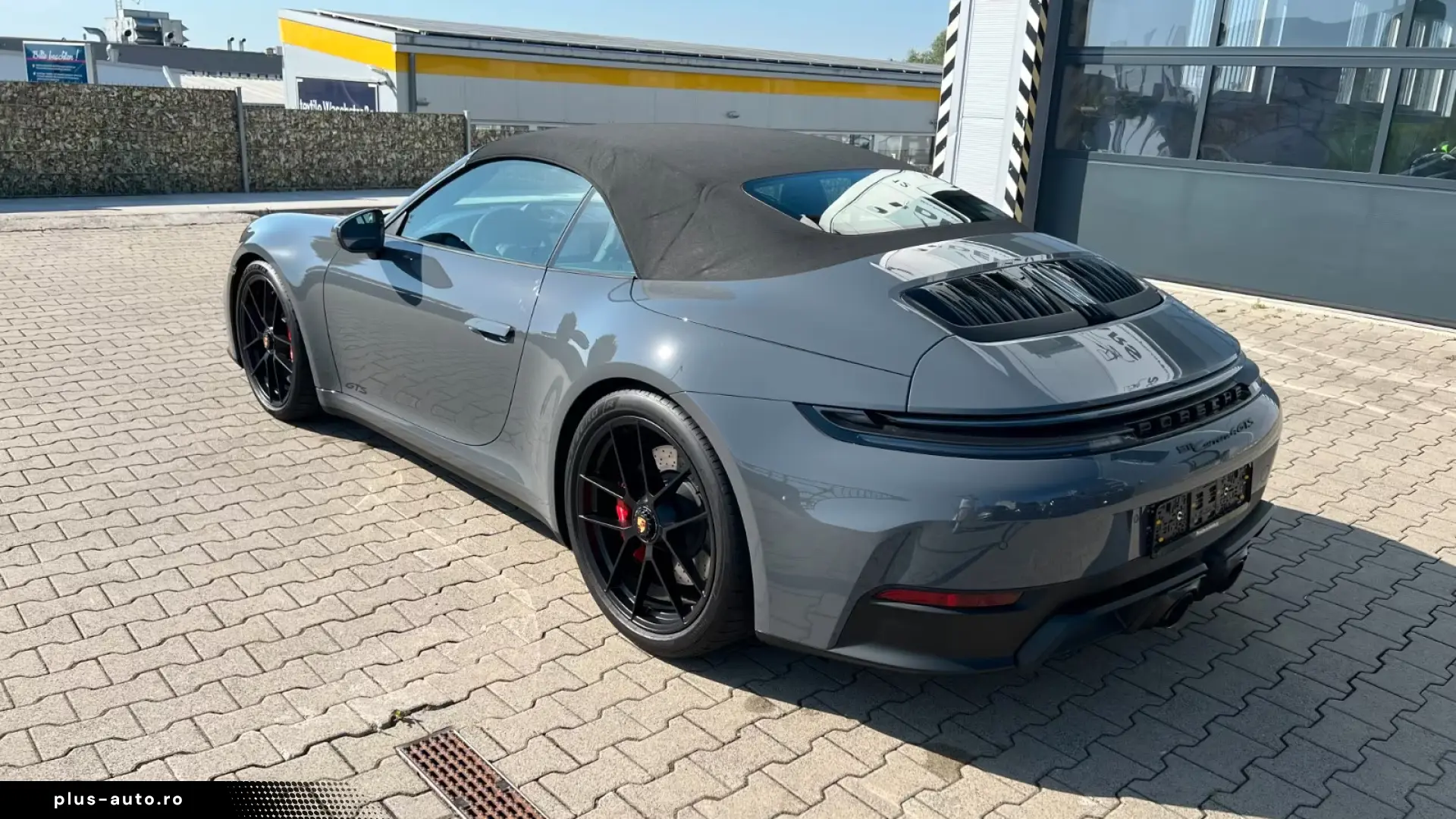 Porsche  Carrera 4 GTS T-Hybrid Cabrio