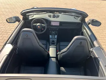 Porsche  Carrera 4 GTS T-Hybrid Cabrio
