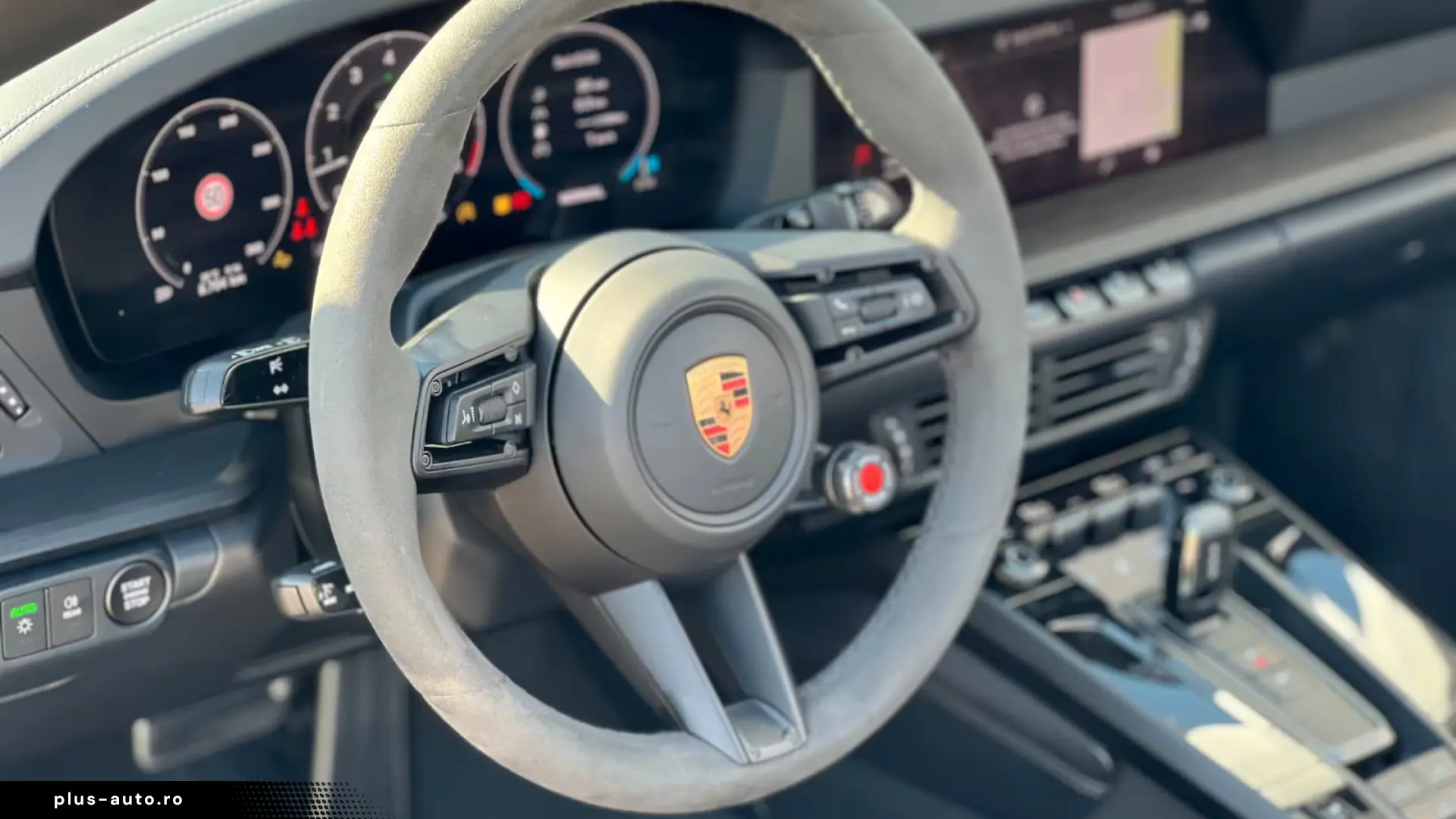 Porsche  Carrera 4 GTS T-Hybrid Cabrio