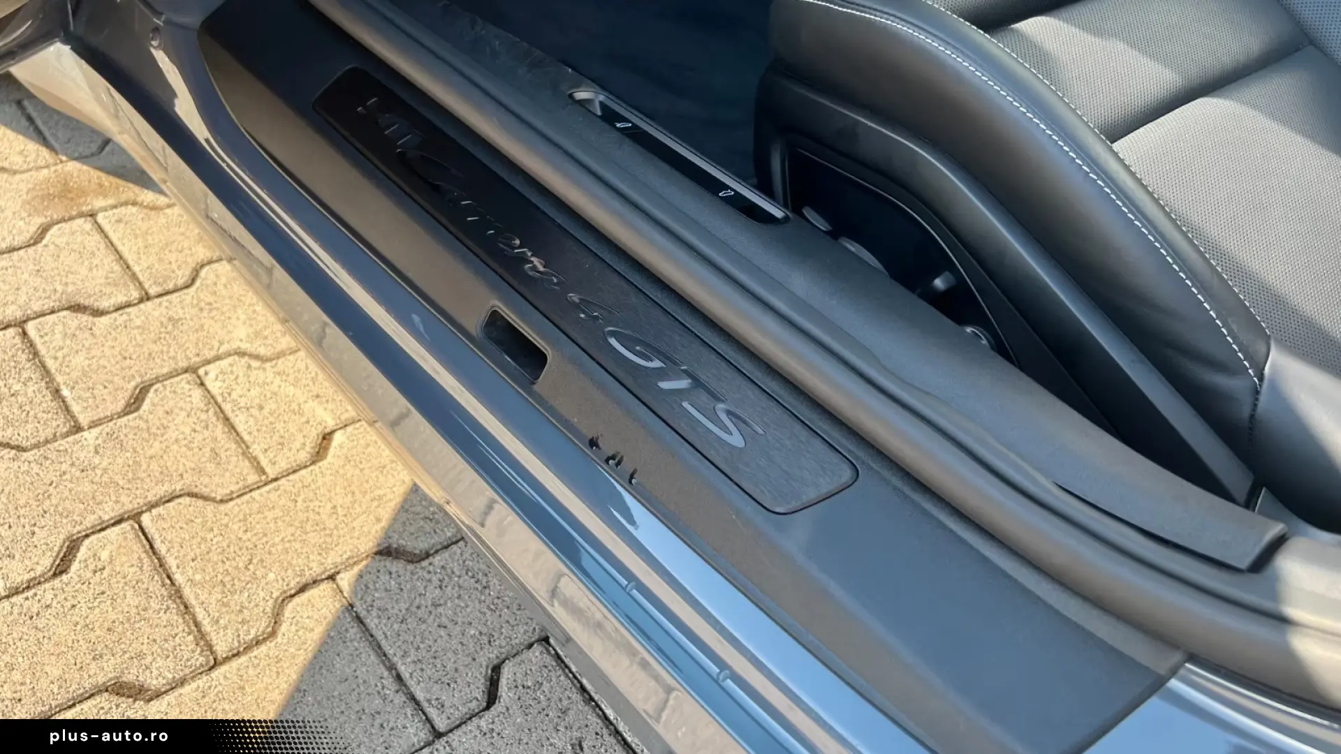 Porsche  Carrera 4 GTS T-Hybrid Cabrio
